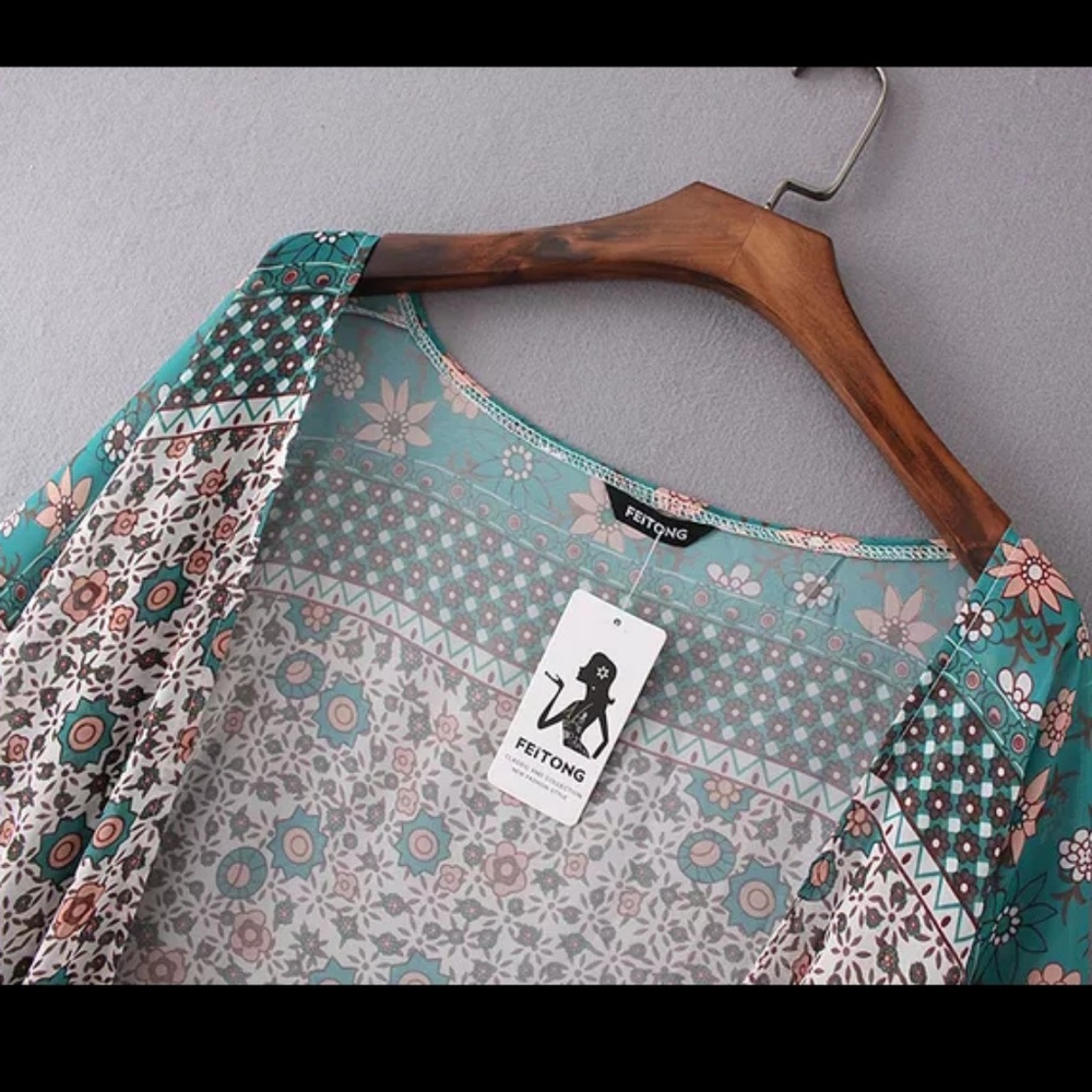 Semi Sheer Kimono Floral Beach Cover Top - Picture 2 of 6